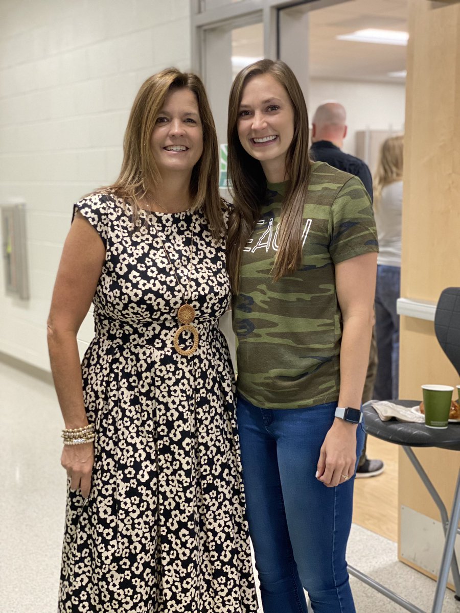 pnabbie's tweet image. Excited to see wonderful faces of @FortMillSD educators #FullSTEAMAhead #FM21STEAM @Mrs_LaFave