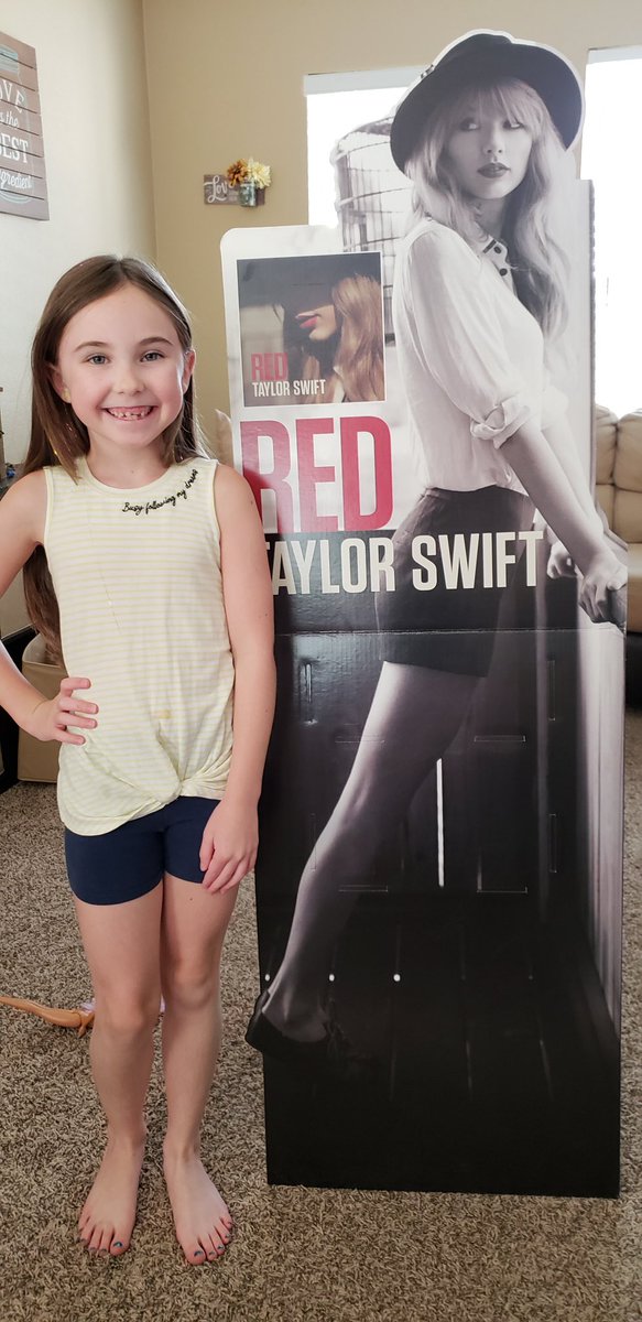CO_Swiftie13's tweet photo. I have never been more jealous of a 7-year-old in my life… I have created this little swiftie, my niece is a very lucky girl! 
@taylorswift13 @taylornation13 
#redtaylorsversion #taylurking #taylorswift #swiftie #swiftieintraining #recordstore #iunlockedthevault #FromTheVault https://t.co/Eqe3jkGxxi