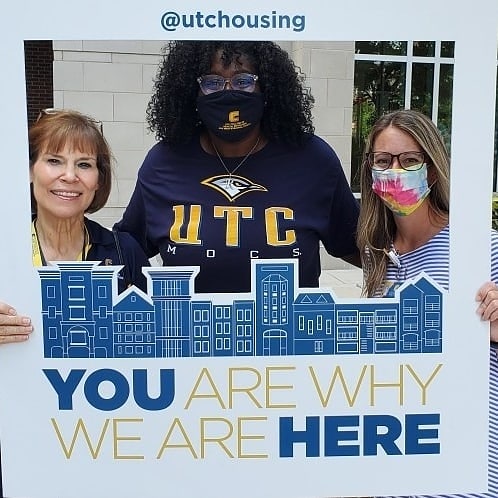 vrutledg's tweet image. CHEPS RLCs love West Campus. Welcome freshmen #OMIUTC #mocsflockback #CHEPS