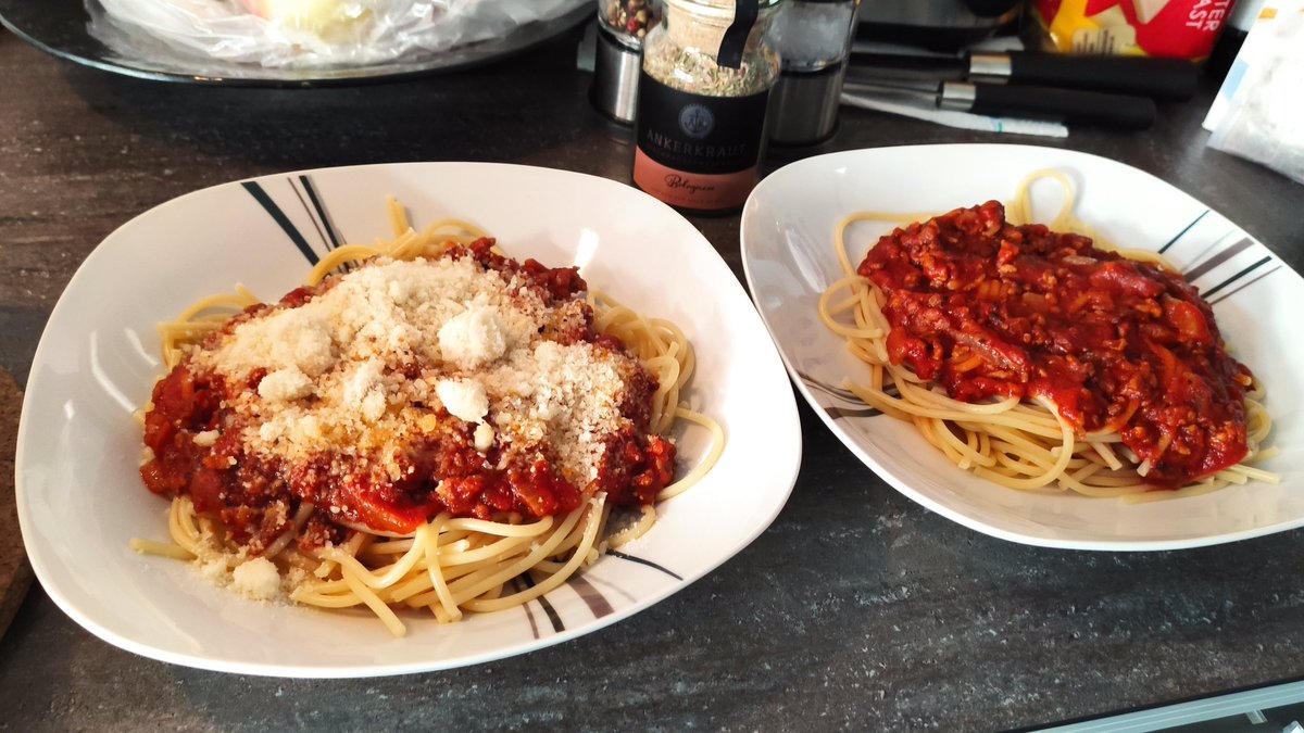 Wir haben heute zum ersten Mal mit dem <a href="/ankerkraut/">Ankerkraut GmbH</a> Gewürz gekocht. 😊 Erst Mal was einfaches mit dem Bolognese Gewürz 😋🍝 hat sehr gut geschmeckt 😊