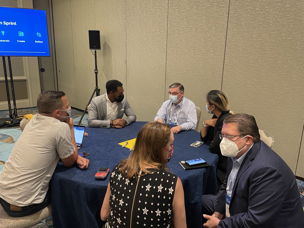 akrebecca's tweet image. Creating opportunities for #solutionaries ⁦@asugsvsummit⁩ ⁦@Getting_Smart⁩ ⁦@ByronKSanders⁩ #asugsvsummit