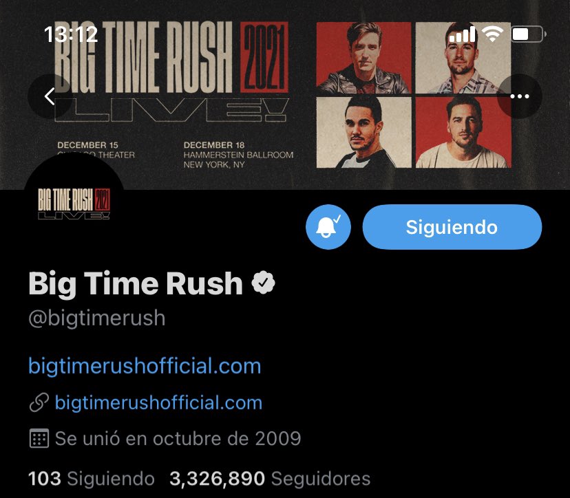 BigTimeWindows's tweet photo. Rushers en estos momentos al pendiente de todas las redes sociales! 

Big Time Rush is Coming! https://t.co/grNcSRxIuZ