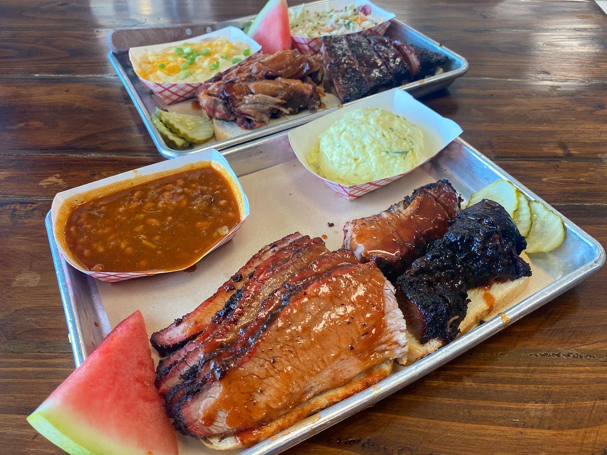 Daniel Vaughn tweet media