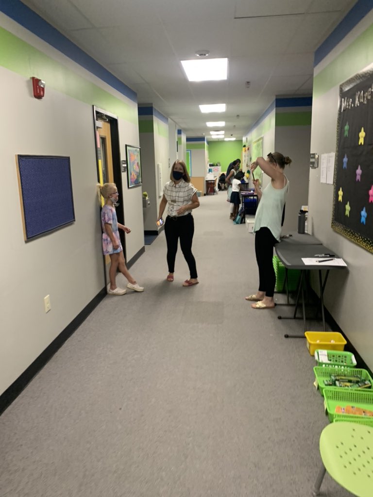 drwinsor's tweet photo. Welcome back @PlatteRiverAcad ! Have a great school year! @dcsdk12 #LookingForwardDCSD https://t.co/eFf4Uae9JV