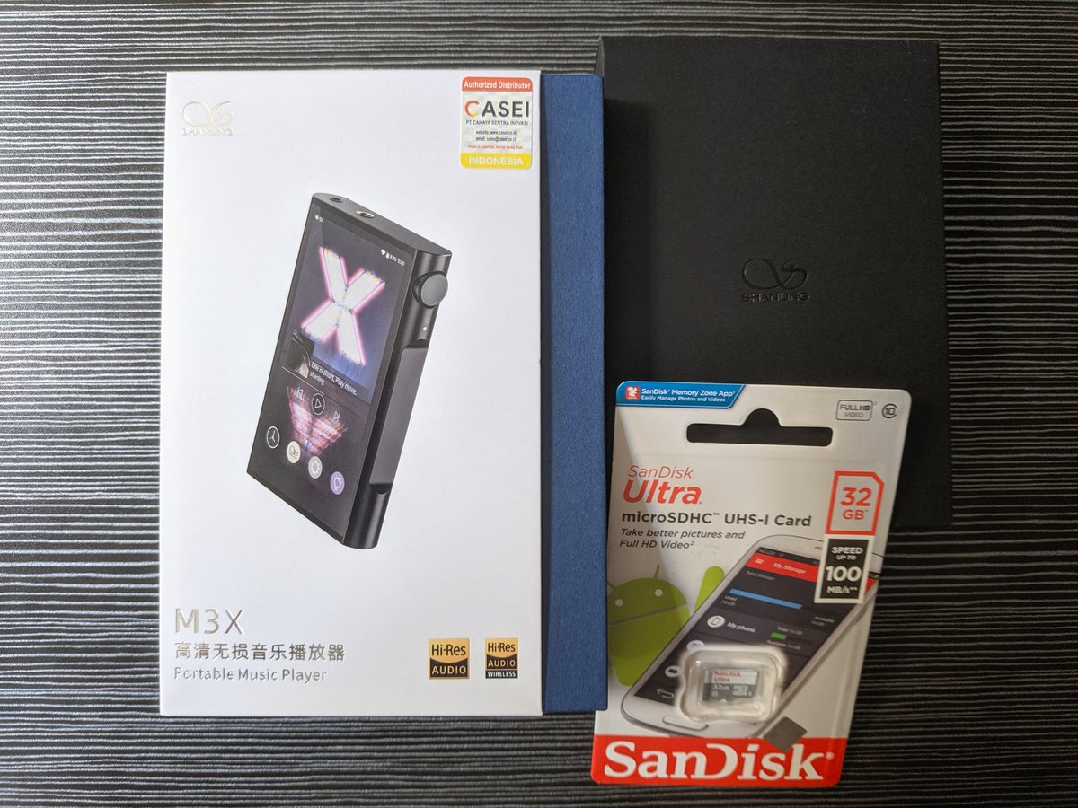 HolyRaven_'s tweet image. So I managed to get Shanling M3X as my new audio player since the old one is broken.
It's sounds really good compare to the old one.
Very happy bout it.
I pair it with KB EAR Neon. I think that's the best pair✨

#audio #digitalaudioplayer #shanling