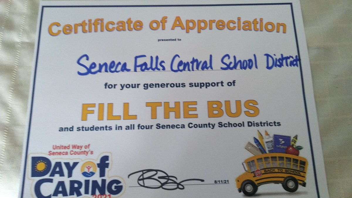 LajewskiC's tweet image. Wonderful community support at the @UnitedWaySeneca Fill the Bus Campaign! The 📓✏️🖊️🖍️📄💸💰📏 from individuals and orgs, as well as the time from so many.... It was a great event. 
 #SFCSDProud