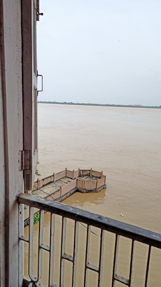 #GANGA #VaranasiSmartCity #Flood #varanasi_flood #flooding #kashi #flood_in_varanasi