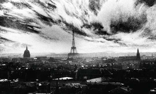 1612Lir's tweet photo. La Jetée, 1962 
Chris Marker https://t.co/q0PmqSPY1D