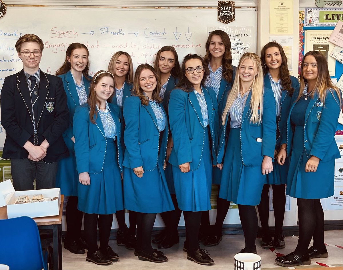 English_SMG's tweet image. So proud of our A2 class of 2021. Amazing results achieved through resilience, determination and grit! Will miss those online lessons and the cups of tea! Looking forward to the further great things you all will achieve⭐️🙌👏☕️ #wifeofbath #assessmentobjectives 😜