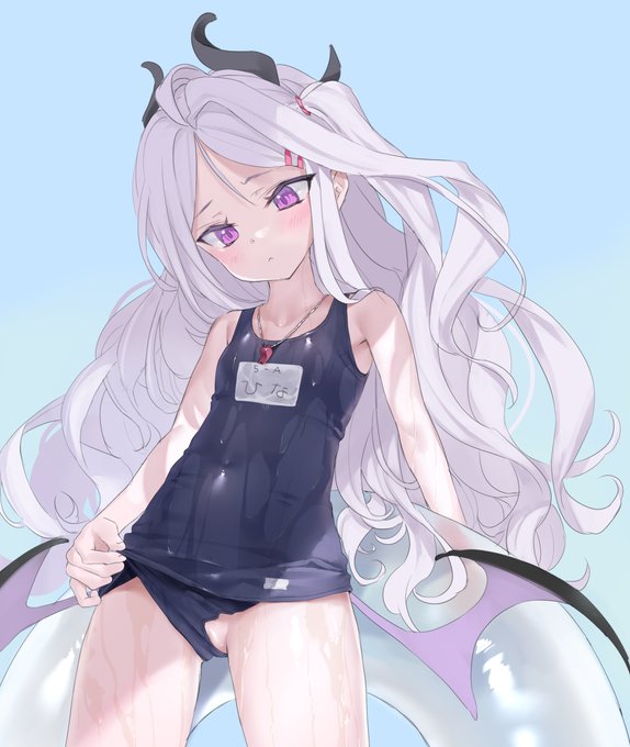 ブルアカのヒナ、●学生時代のスク水着れるどころかすそが余ってるの最高。こっそり気にしてたりしてほしい 