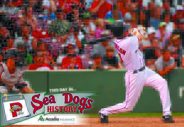 PortlandSeaDogs's tweet photo. #ThisDayInSeaDogsHistory, presented by @AcadiaInsurance
August 11, 2007- The Sea Dogs play their first-ever game at Fenway Park. Jay Johnson hits a 2-run walk-off double to give the Sea Dogs a dramatic 12-11 win over Harrisburg.
📷by @SSPHOTOBOSTON https://t.co/l3tA3K8Kad