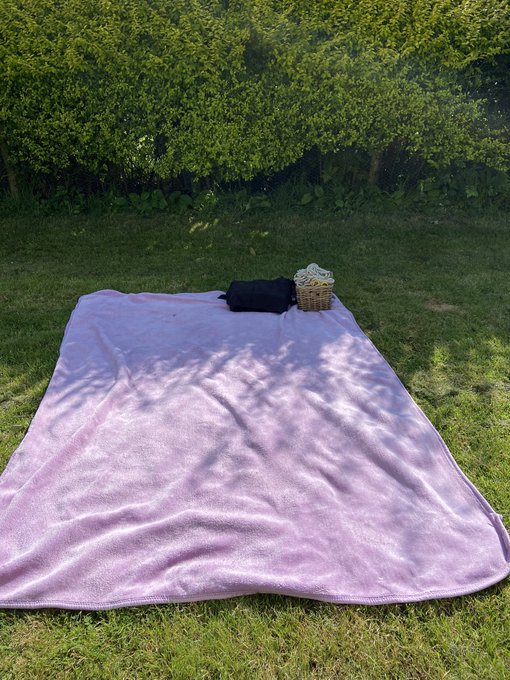 All set up for my last session of the day alfresco. Wonder what&rsquo;s hiding under the black towel?? I&rsquo;m<a href="/tag/sissy"class="tags"><span>#sissy</span></a><a href="/tag/sissypussy"class="tags"><span>#sissypussy</span></a>