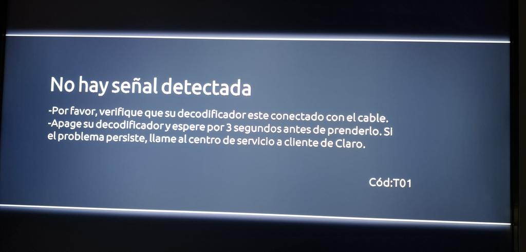 carsanta's tweet photo. Si esta es la señal de @ClaroTeAyuda @ClaroColombia en televisión 📺
Imagínense la señal del wifi
🤔 https://t.co/AkyzkXdMaf