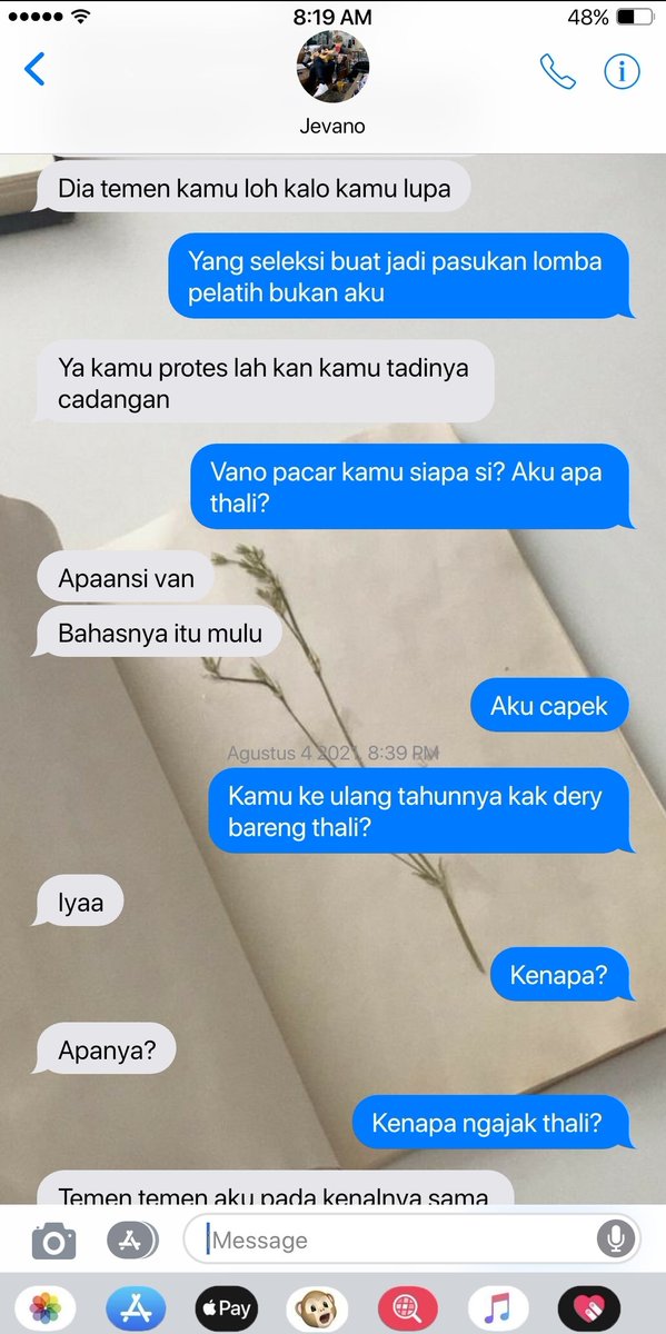 gloofynana's tweet photo. ● BROKEN ●

"Gua capek tiap hari dicurhatin tentang keluarga lo yang problematic itu." 
-LJN AU https://t.co/wvl9nYBuUl
