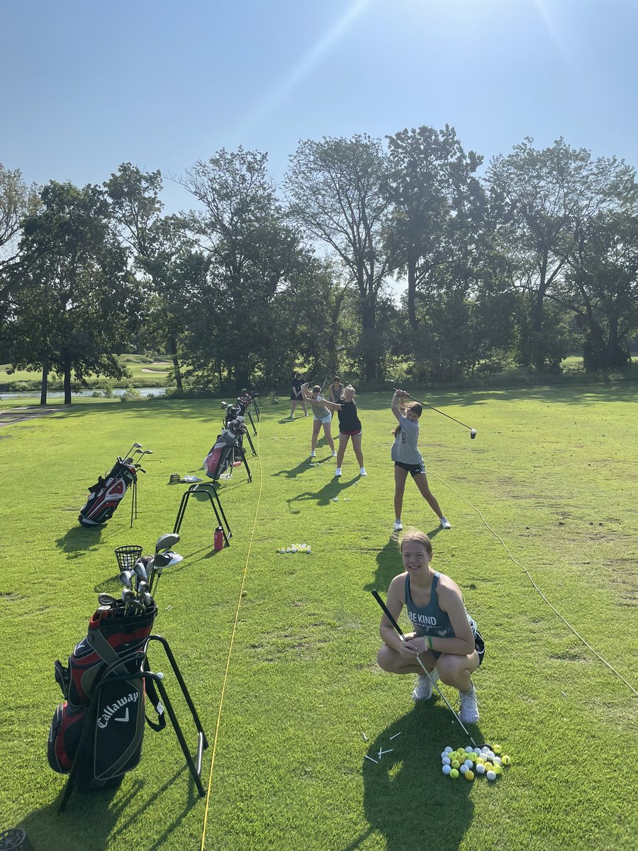 FortGirlsGolf tweet media