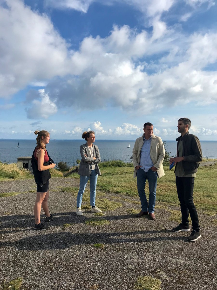 I dag har vi haft besøg af Københavns Kommunes overborgmester, Lars Weiss. Han oplevede øen, mens flere end 200 gymnasieelever mødtes om aktiviteter som lasertag, ø-stratego og løb 🙏 #ungforung <a href="/koebenhavner/">Københavner</a>