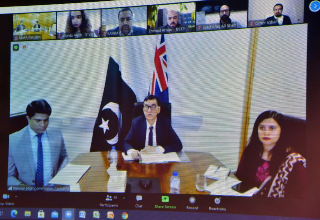 SciDipPak's tweet image. Virtual Science Summit was held today in collaboration with @PakinAustralia where diverse S&amp;amp;T stakeholders from 🇵🇰 and #diaspora representatives in 🇦🇺 participated. As an outcome of the Summit, sector specific dialogues will be initiated to promote scientific collaborations.