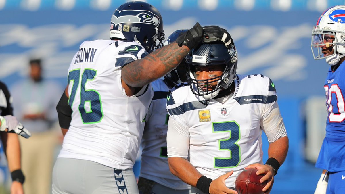 SeattleONTap's tweet image. While contract talks between Jamal Adams and Seahawks are at a standstill; Russell Wilson has let the #Seahawks know he is willing to restructure his deal to create cap space for Adams &amp;amp; Duane Brown. HUGE move by Russ.