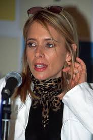 Happy 62nd Birthday to American actress, film director, and film producer ROSANNA ARQUETTE! 