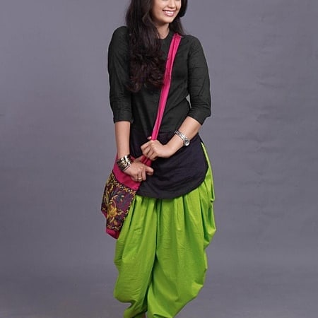 SubhradeepCha15's tweet photo. *Catalog Name:* Pretty Rayon Solid Kurti Dhoti Sets

*Details:*
Description: 1 Piece of Kurti , 1 Piece of Patiala 
Fabric; Kurti: Rayon, Dhoti: Rayon
Length; Kurti: 40 In, Dhoti: 40 In https://t.co/ykEFKsvZUQ