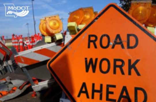 MoDOT_KC's tweet photo. ⚠️Happening Today/Jackson Co: Look for crews making road repairs/improvements. Give them room.

*Mowing - City Market area
*Drainage repairs I-35 &amp; 20th St.

Be safe. Be smart. #RIPLloyd #kctraffic https://t.co/tinQRhgetk