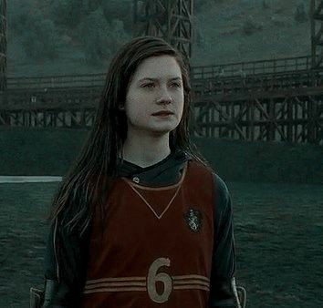 Tak w ogóle to Happy Birthday to Ginny Weasley, mojej kraszuwy 