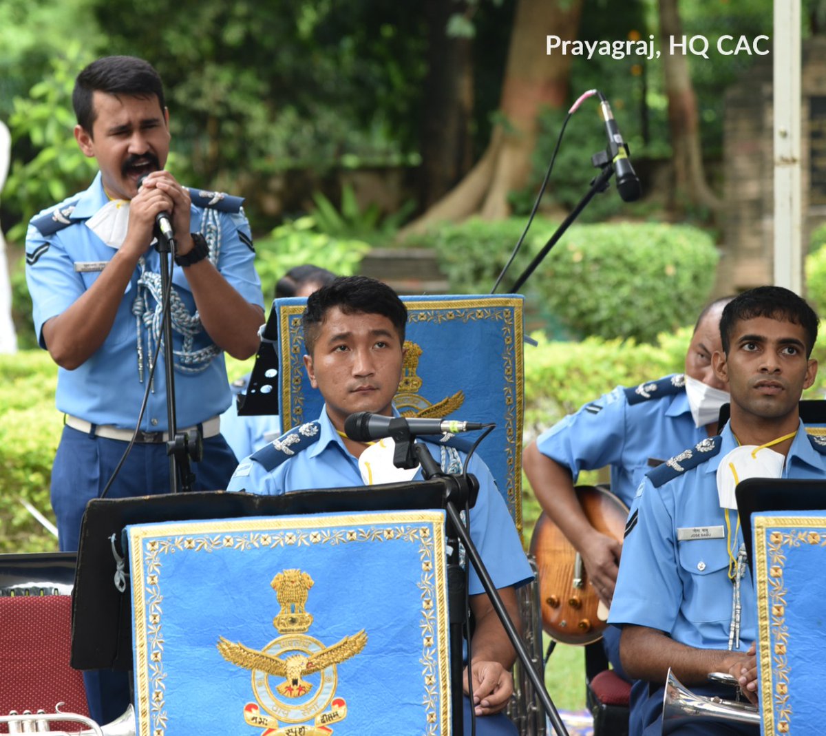 IAF_MCC's tweet photo. #AzadiKaAmritMahotsav
The Indian Air Force Bands at their musical best!
Concerts have been organized by #AFBands in the run up to the upcoming #IndependenceDay.
Inset: Glimpses of performances at Prayagraj, Ahmedabad & Bengaluru https://t.co/g4aCEawXIH
