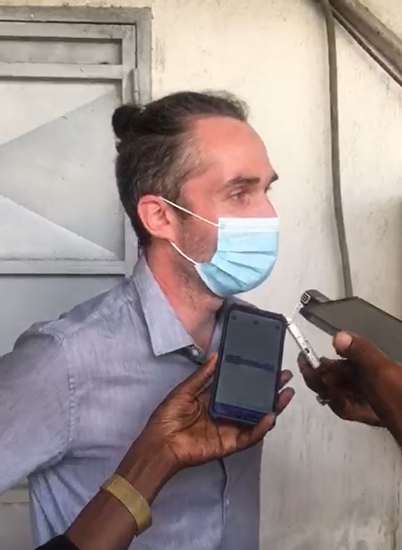 NGOSolthis's tweet photo. 📣Prendre en compte le lien entre la santé animale, humaine et environnementale est plus que jamais indispensable pour faire face à la complexité des crises sanitaires. C'est le but du projet #Thiellal lancé officiellement #hier au #Sénégal👉En savoir +  https://t.co/kCvm91xQ3B https://t.co/TJhuUhFzwc