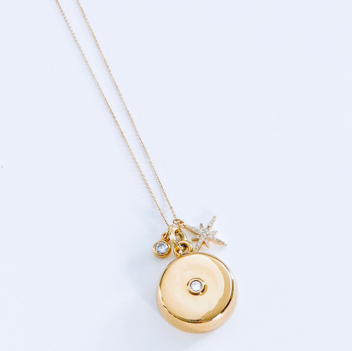 "I love my necklace! Thankfully I haven’t had to use it, but I am more reassured that I have if I need it! Such I great investment! 🥰" - Donna ⭐️⭐️⭐️⭐️⭐️