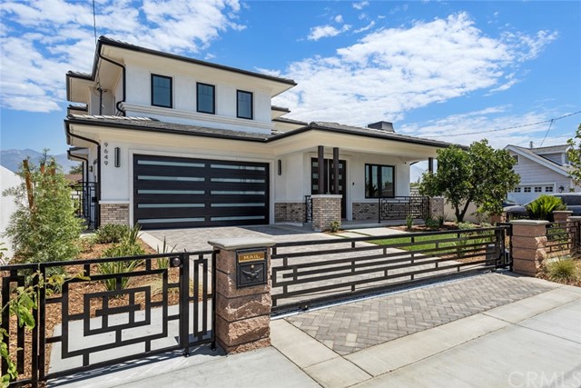 IrvtonsBroker's tweet photo. Ready to upgrade? Impeccable 4 BD/ 5 BA in Temple City has it all. Call/text/DM me!  https://t.co/YVphTFLsQV https://t.co/hZxhELxNYc