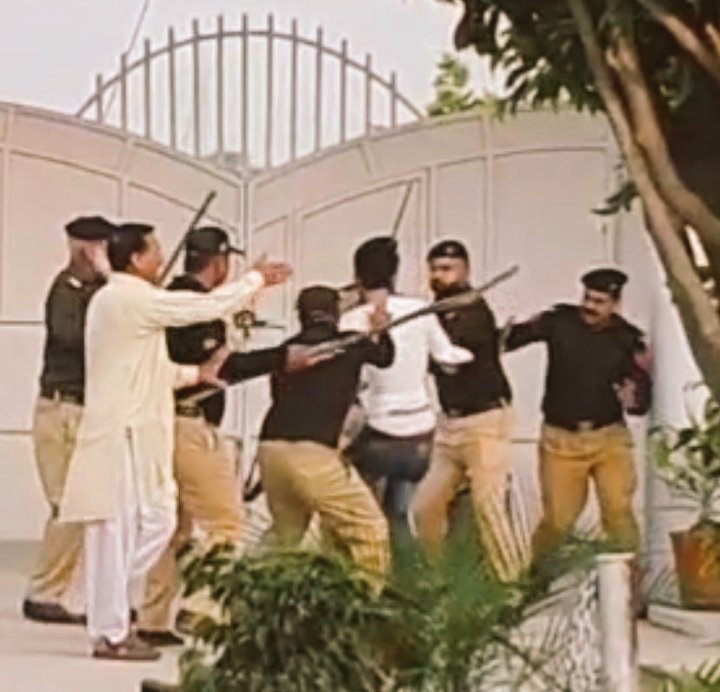 DWMOfficial's tweet photo. The real face of college administration that used police of AJK for the brutal attack.
#JusticeForStudentsOfMIMC https://t.co/OHQ9zust18