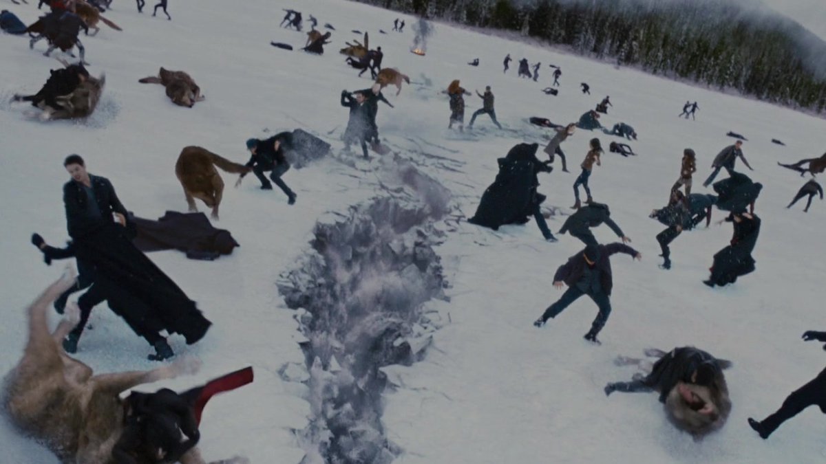 twilightreborn's tweet photo. breaking dawn part 2, greatest cinema experience of all time https://t.co/4SzTeQPbnD