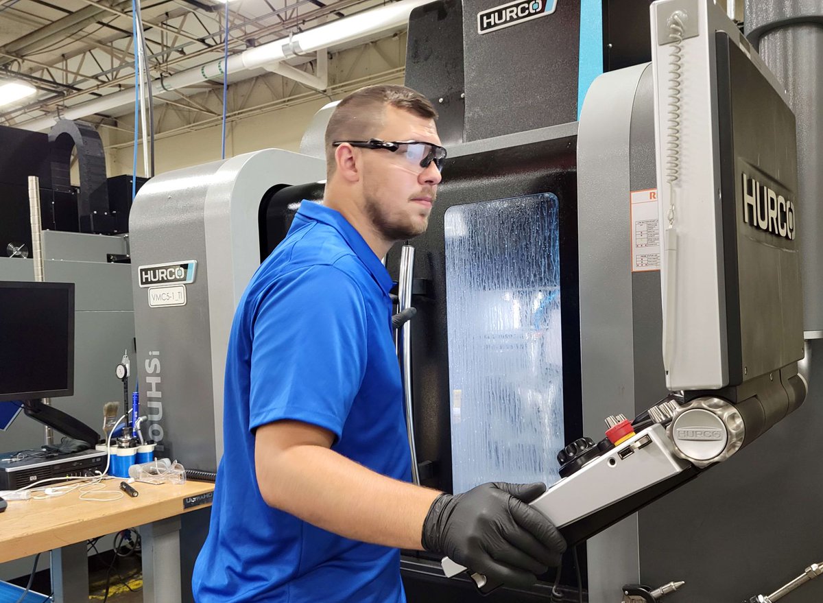 TangibleSolutns's tweet photo. Tangible CNC milling machines move along multiple axes (5-Axis or 3-Axis) and create precision slots, holes and details in orthopedic implants. Machines are incredibly precise and accommodate highly detailed sizes and shapes. #AdditiveManufacturing #3Dprinting  #MachinistsDay https://t.co/r4QcLR5UVA