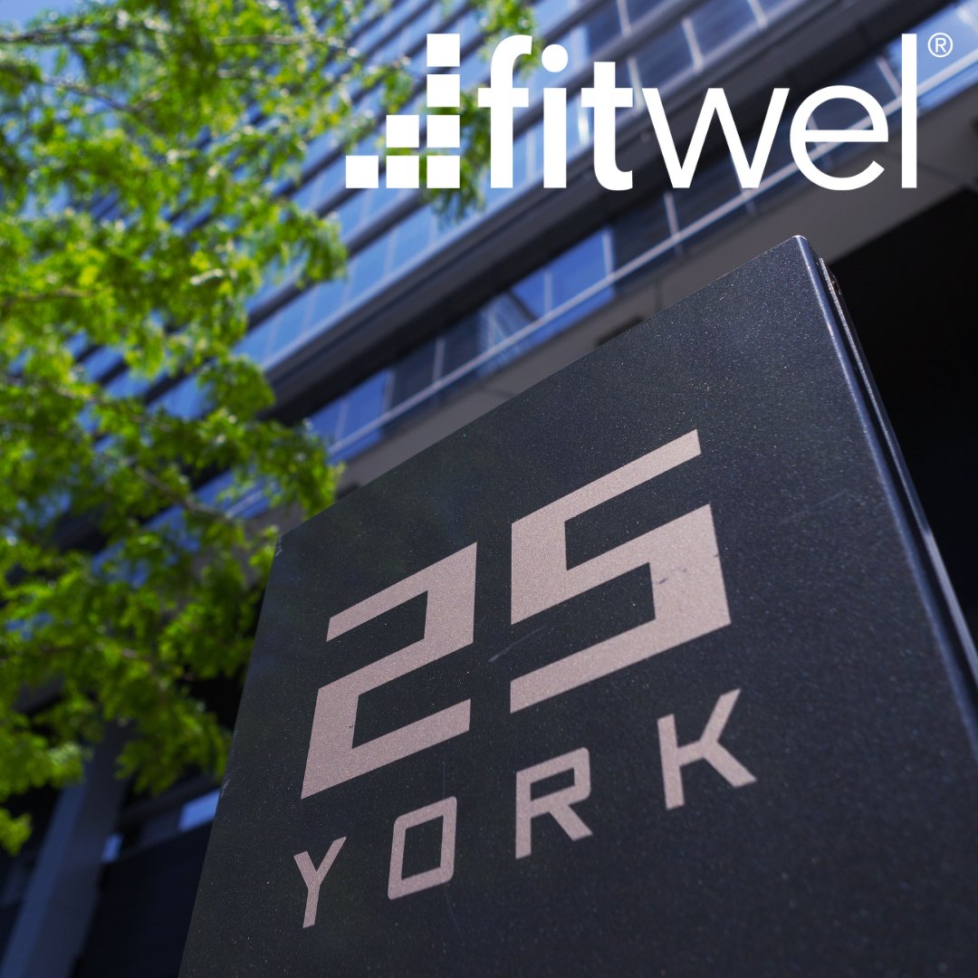 25YorkSt tweet media