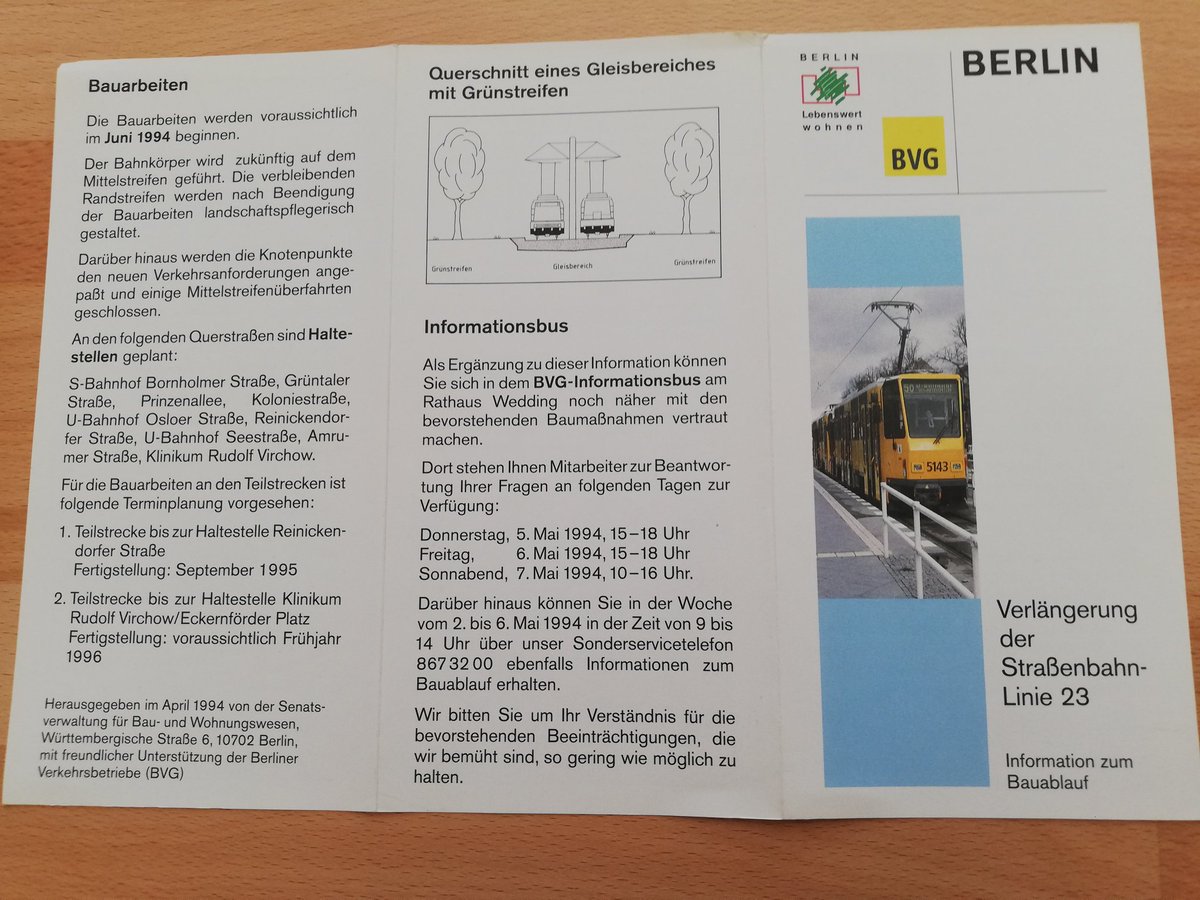 @NicolasSustr @IngmarStreese @ndaktuell Flyer der BVG zur ersten Verlängerung der Straßenbahn in den Westteil von Berlin, 1994.