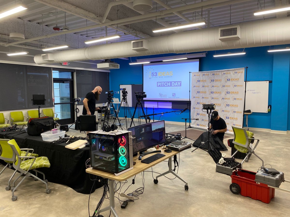 spccsbc's tweet photo. The crew at JoJaqs Video Production is working hard to bring the #53Ideas Pitch Day to you virtually! Tune in at 2:30pm to watch this year's top ten #entreprenerus compete for $10K. https://t.co/7avr4InHDM
@FifthThird @SouthPiedmontCC https://t.co/wpJzpVWC9K
