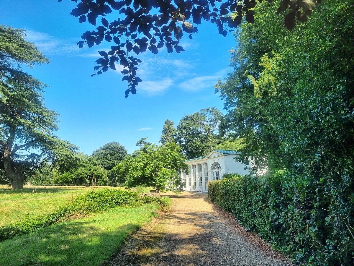 KimBCrisp's tweet photo. Todays excursion was to @BlicklingNT @nationaltrust - another lovely place to visit, especially on a glorious summer day! https://t.co/P4dsS59vac