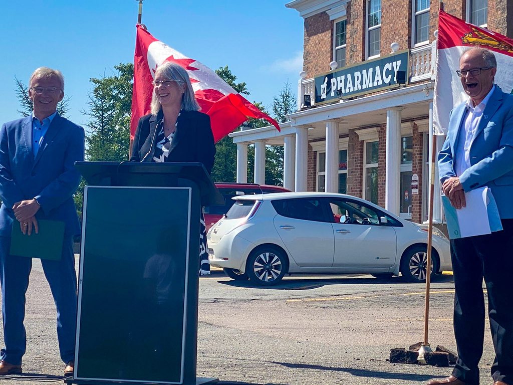 The cost of prescription medicine should not be what stands in the way of Canadians health and wellness. Today, in partnership with the PEI gov, we announce the first agreement to accelerate national universal pharmacare! For more on this great news, visit canada.ca/en/health-cana…