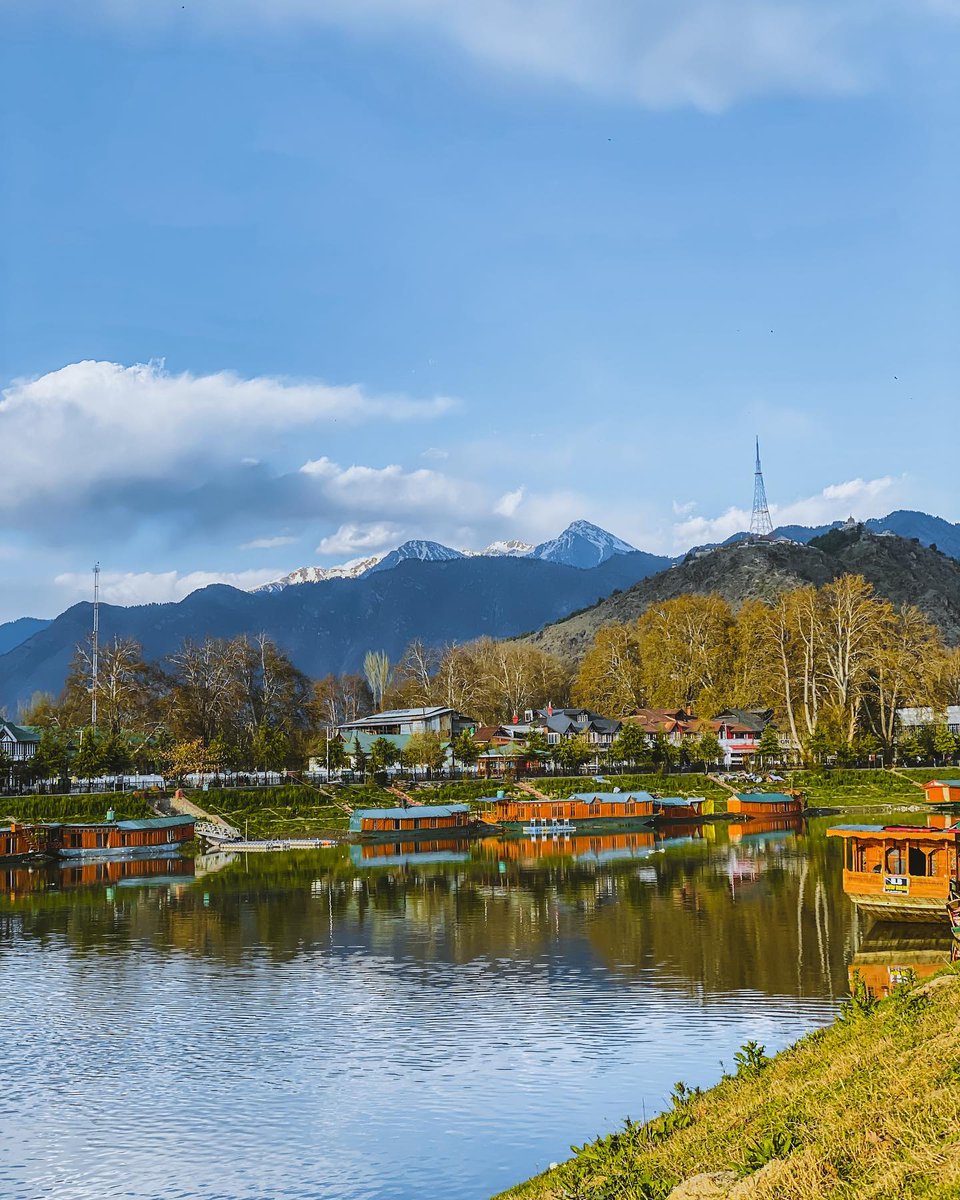 Aafreen Sikandar (آفرین سکندر)💙 (@aafreensikander) on Twitter photo Amazing Veiw Of Jhelum Bund, Srinagar In Kashmir Valley 🍁🌼🍃
<a href="/ihameed123/">Imran Hameed</a> <a href="/HimalayaClubPK/">Himalaya Club</a> <a href="/JamilAnwarAb/">Jamil Anwar</a> <a href="/AzharPanni/">Azhar Panni</a> <a href="/wasimkhatrii/">Wasim khatri</a> <a href="/ferbak44/">Feroz Bakht</a> <a href="/imranmufti786/">Imran Mufti</a> @Pakistaninpics <a href="/PakistanNature/">Discover Pakistan 🇵🇰 | پاکستان</a> <a href="/T_Sidd/">T_Sidd</a> <a href="/Capjackss/">Admiral General Aladeen</a> <a href="/Blackzero_199/">Black Zero</a> <a href="/maddasizaq/">Qazi™ Saddam Naseer 🇵🇸</a> <a href="/lost_astronomy/">Astronomer</a> <a href="/HudaNauman/">huda sheikh from k21</a> Amazing Veiw Of Jhelum Bund, Srinagar In Kashmir Valley 🍁🌼🍃
<a href="/ihameed123/">Imran Hameed</a> <a href="/HimalayaClubPK/">Himalaya Club</a> <a href="/JamilAnwarAb/">Jamil Anwar</a> <a href="/AzharPanni/">Azhar Panni</a> <a href="/wasimkhatrii/">Wasim khatri</a> <a href="/ferbak44/">Feroz Bakht</a> <a href="/imranmufti786/">Imran Mufti</a> @Pakistaninpics <a href="/PakistanNature/">Discover Pakistan 🇵🇰 | پاکستان</a> <a href="/T_Sidd/">T_Sidd</a> <a href="/Capjackss/">Admiral General Aladeen</a> <a href="/Blackzero_199/">Black Zero</a> <a href="/maddasizaq/">Qazi™ Saddam Naseer 🇵🇸</a> <a href="/lost_astronomy/">Astronomer</a> <a href="/HudaNauman/">huda sheikh from k21</a>