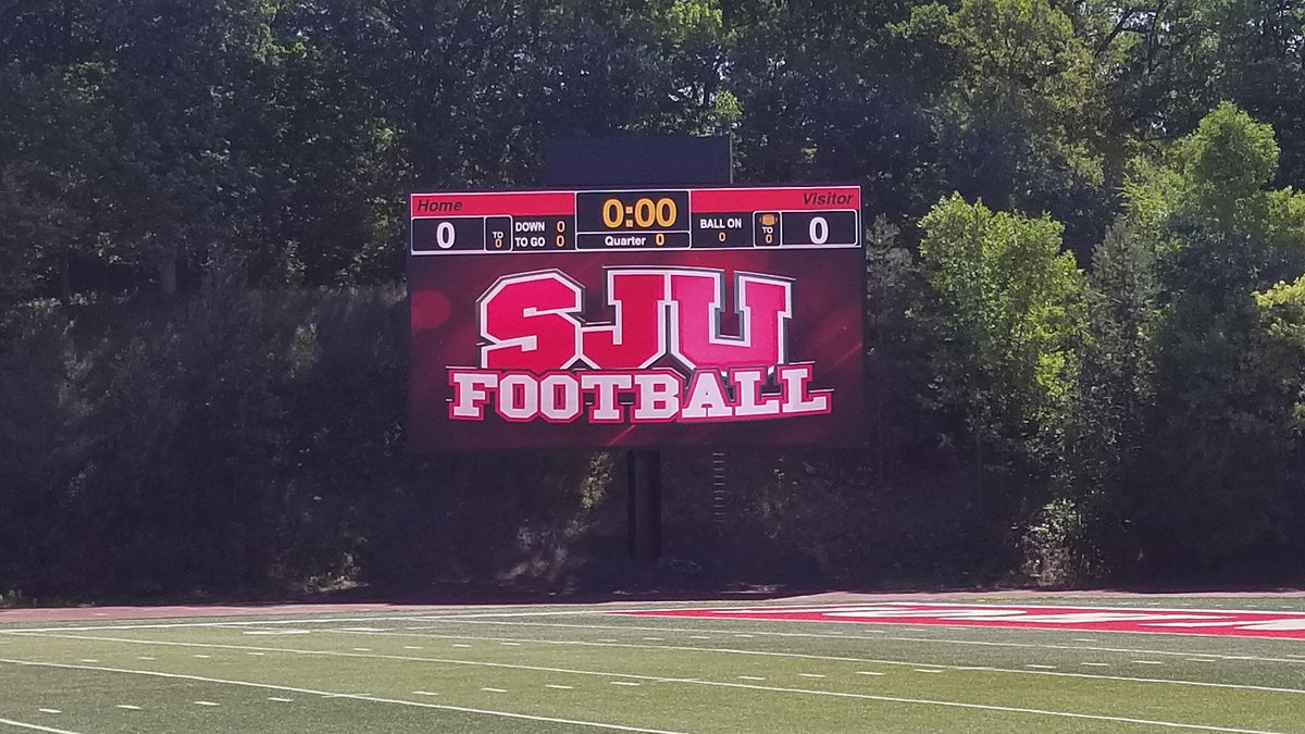 SJUJohnnies's tweet image. A new, state-of-the-art @Formetco video scoreboard (approx. 30'x50'/1,400 sq. ft.) has been installed at SJU's Clemens Stadium!

RELEASE: gojohnnies.com/news/2021/8/11…

#GoJohnnies #d3fb