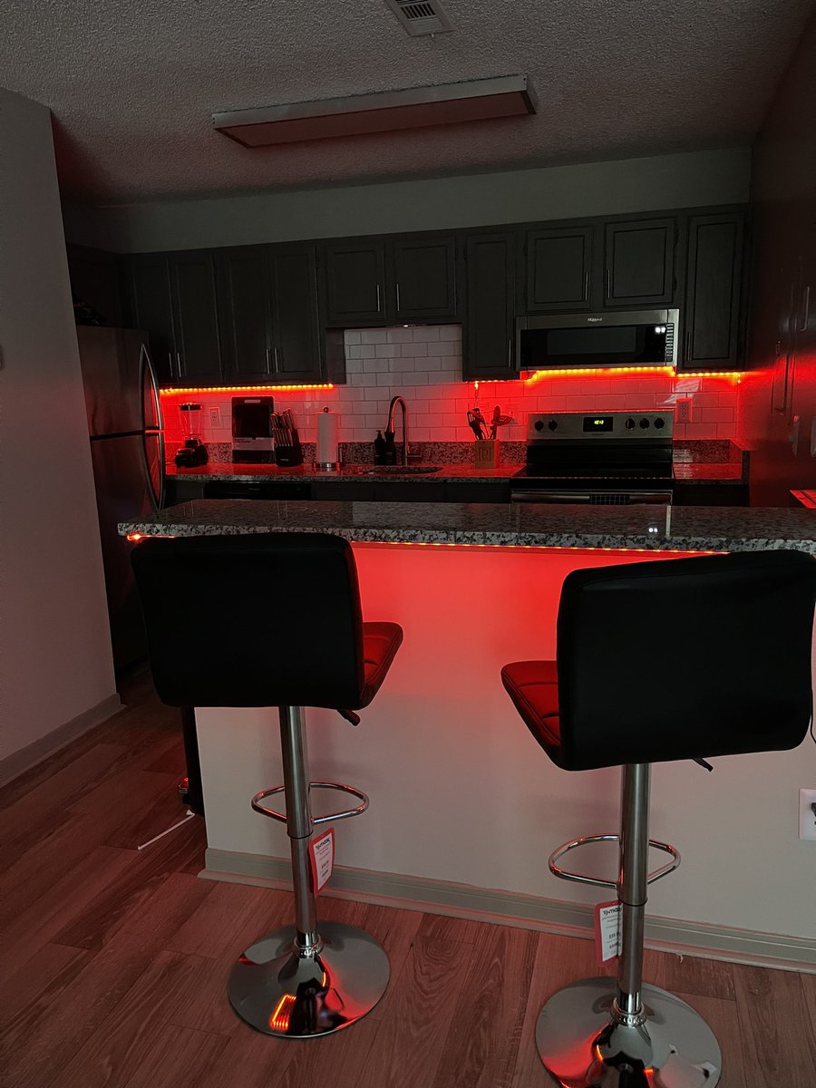 adaywithdmill's tweet photo. First Apartment 🏡 Not So Bad For A Guy 🤷🏾‍♂️ https://t.co/yIxBPuYbUp