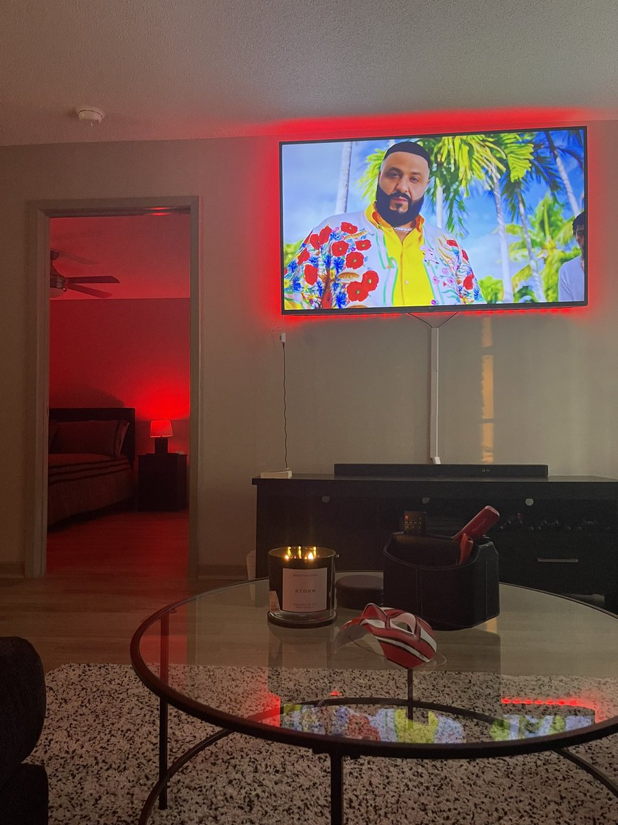 adaywithdmill's tweet photo. First Apartment 🏡 Not So Bad For A Guy 🤷🏾‍♂️ https://t.co/yIxBPuYbUp