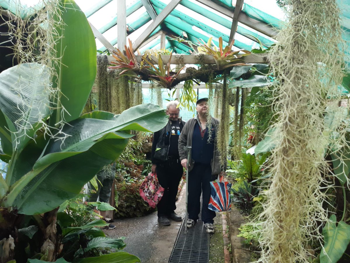 NaturallyBirmi1's tweet photo. Thank you to @winterbournehg for opening their doors and hosting a skills showcase for us! We really enjoyed it #skillsshowcase #greenskills #allboutthegreensector https://t.co/3iALHmW1Ox