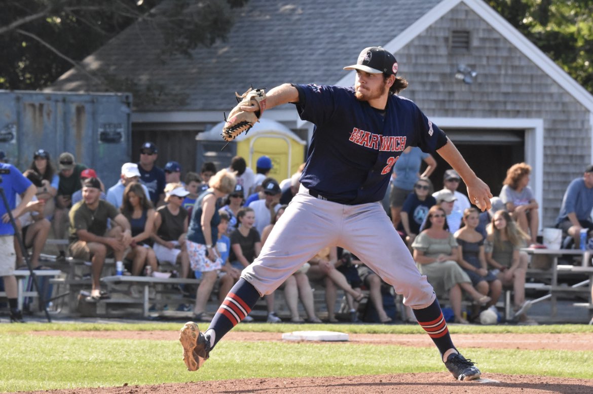 BradJoyal's tweet photo. “I haven’t seen an arm dominate like that since the Lincecum years. That’s Hall of Fame stuff right there.” 

@HarwichMariners pitcher Trey Dombroski takes home @OfficialCCBL’s Most Outstanding Pitcher Award.

📰: https://t.co/3ogF7R18X3 https://t.co/RaIS3KIYB8