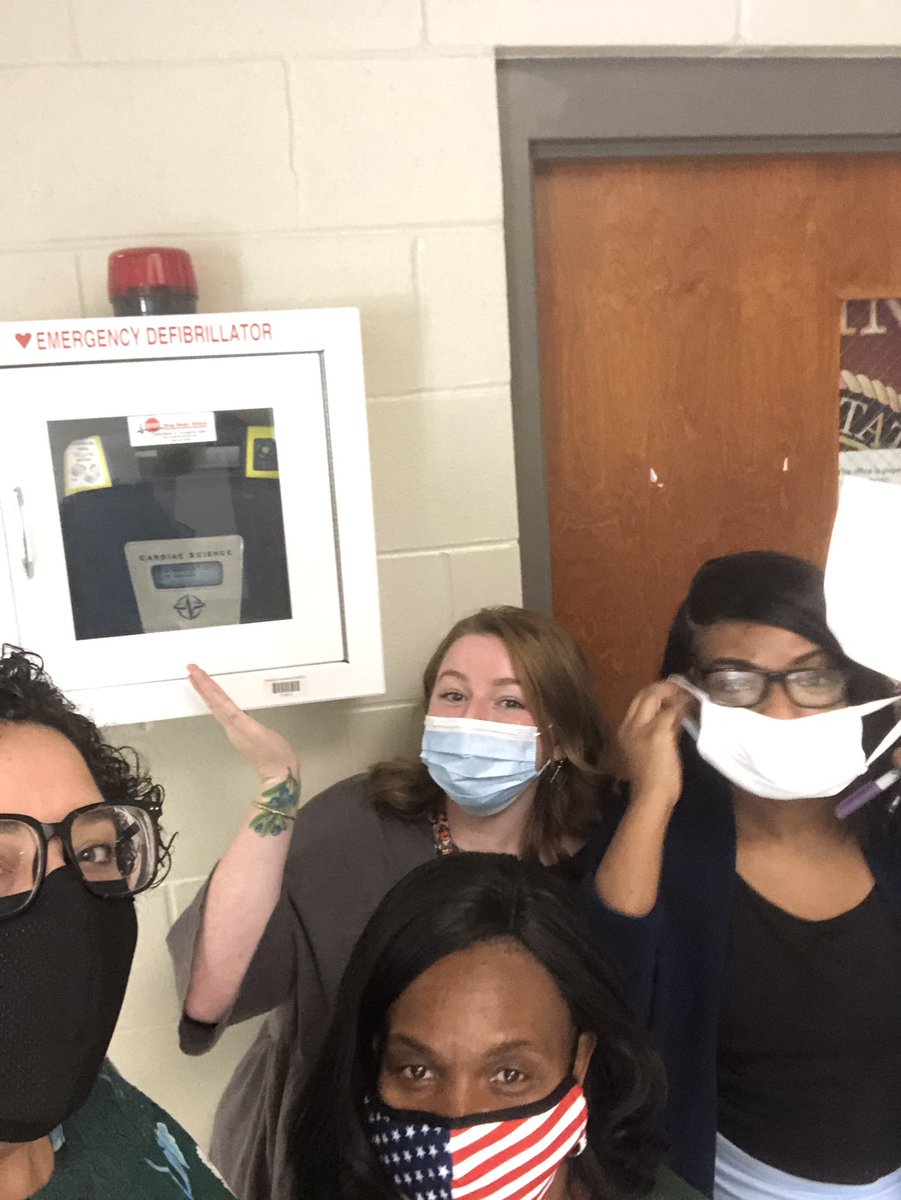 RoigMcKnightart's tweet photo. #pwbhsteamwork https://t.co/aiu7zBu2br