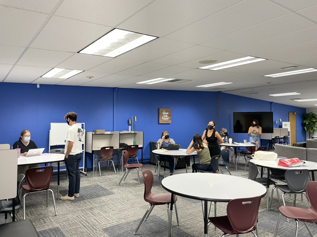 We are so happy to welcome students back this week! Registration has been successful and we’ve loved seeing our Charger community on campus! <a href="/AgouraHS/">Agoura High School</a>