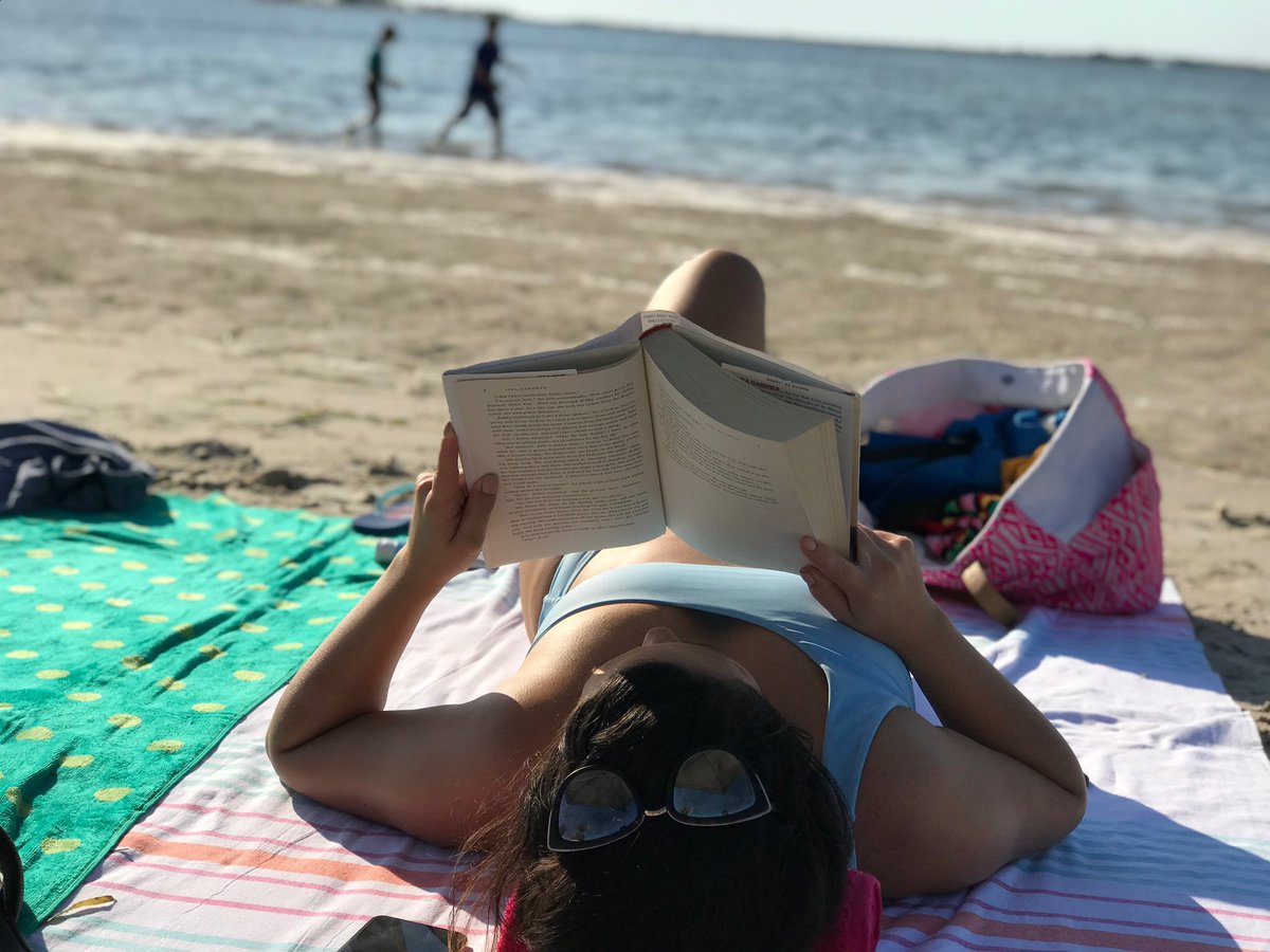 BabyRayJ13's tweet photo. Counting down the days til vacation https://t.co/Zs25tnfOwS