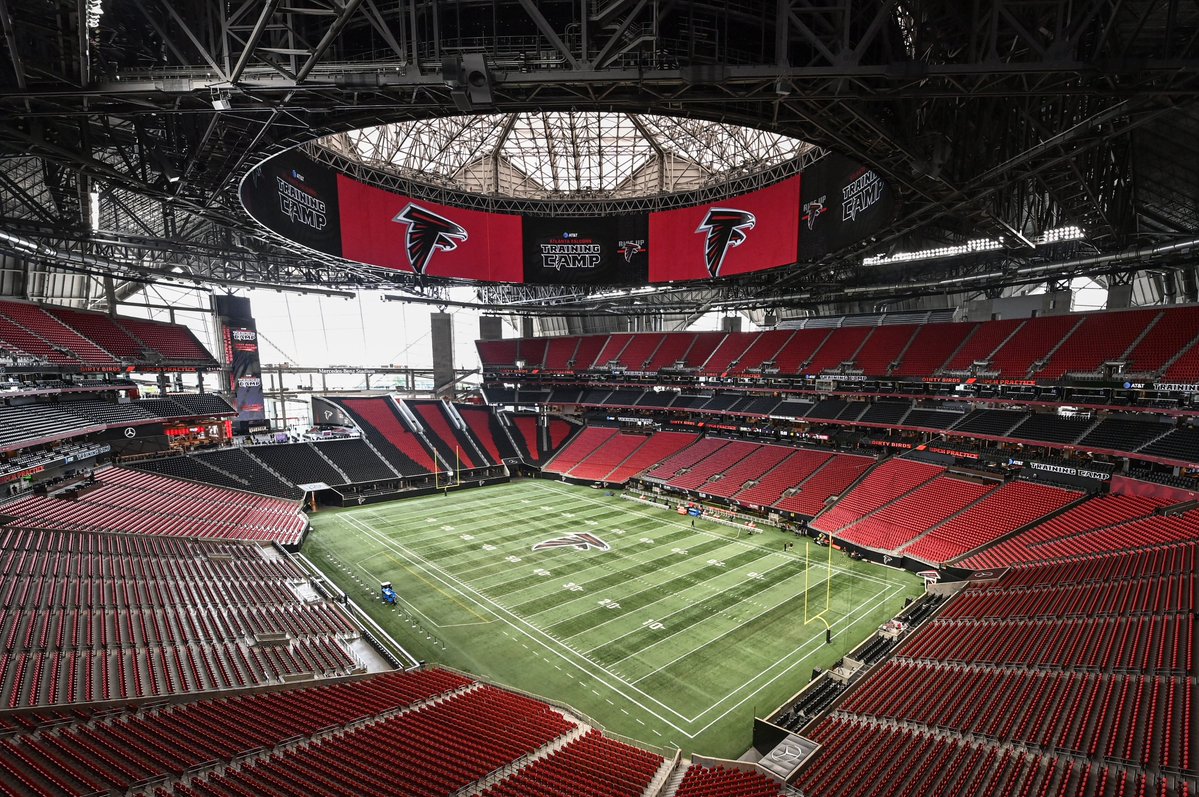 Mercedes Benz Stadium On Twitter It S Almost Time To Rise The Atlantafalcons Are Back In Our Building In Days