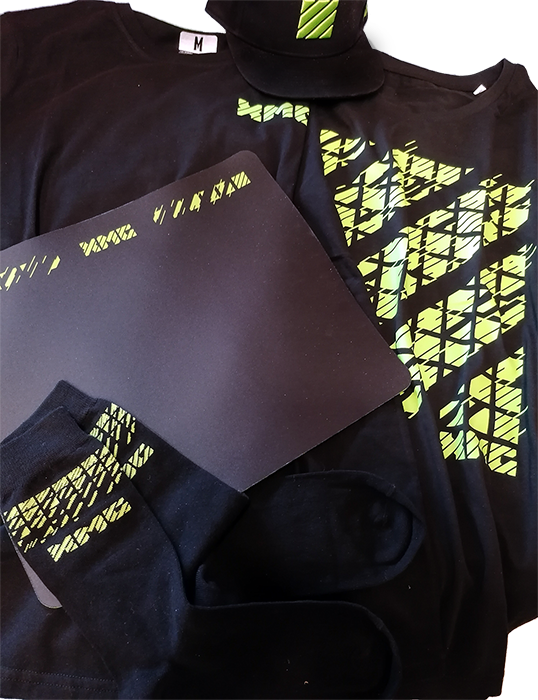 Was ist besser als Merch von XMG? Noch mehr Merch von XMG! Vielen lieben Dank <a href="/xmg_gg/">XMG</a> . Fehlt nur noch die XMG Tapete 🧢