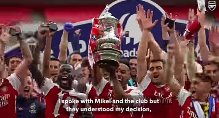 TILIKI_OS's tweet image. Emi Martinez himself confirmed on video that Arsenal tried to retain him. He left because he wished to. 

Hate Arteta and hate whatever. But don&apos;t lie.